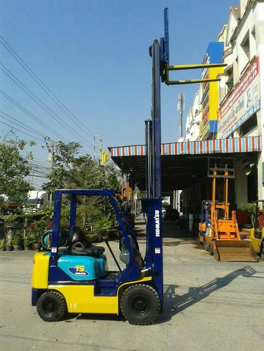(ขายแล้ว)  รถโฟล์คลิฟท์ KOMATSU  รุ่น  FD15 -17
